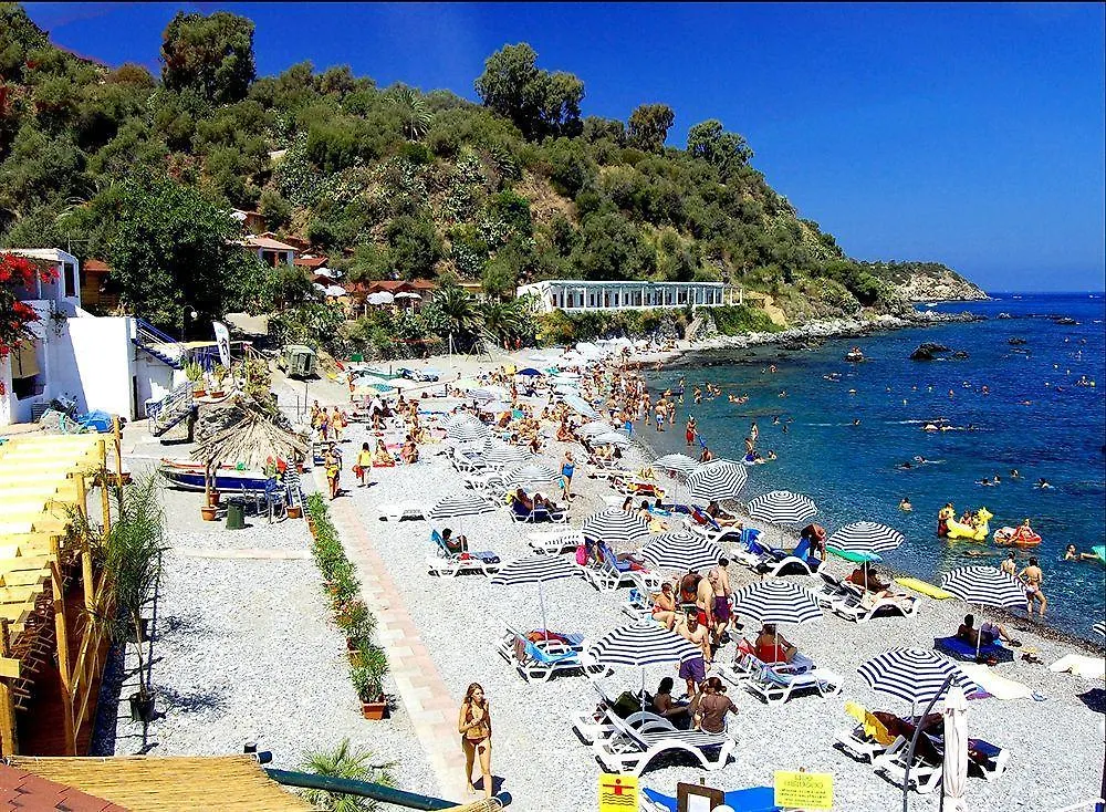 Hotel Cirucco Village Messina 3*,  Italia