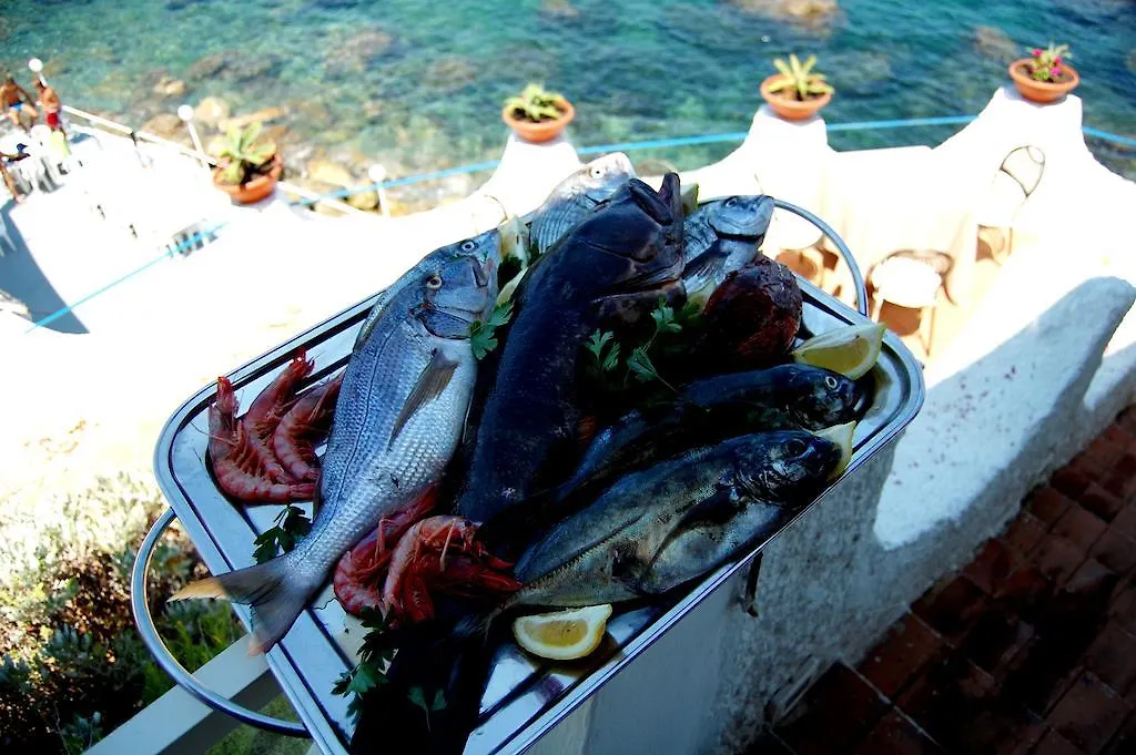 ***  Hotel Cirucco Village Messina Italia
