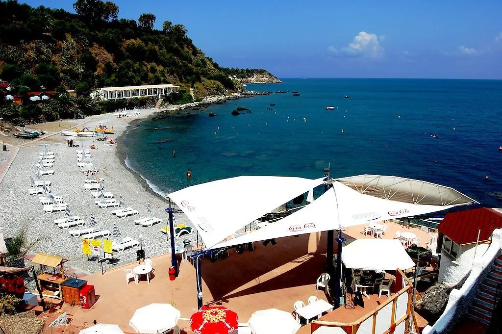 Hotel Cirucco Village Messina