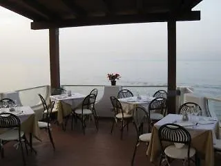 Hotel Cirucco Village Messina