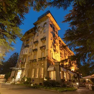 Hotel Palace Grand